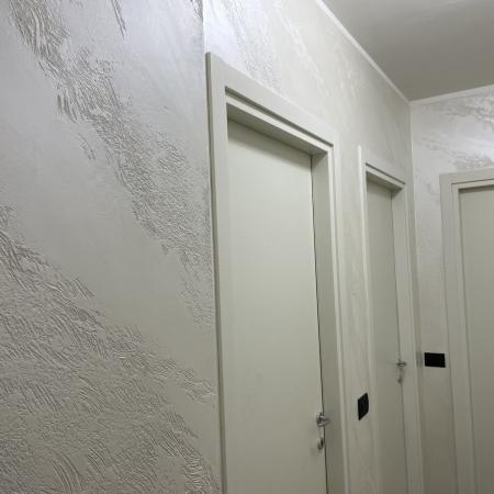 Pietra Spaccata White Paint 3