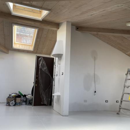 Soffitto di legno grezzo